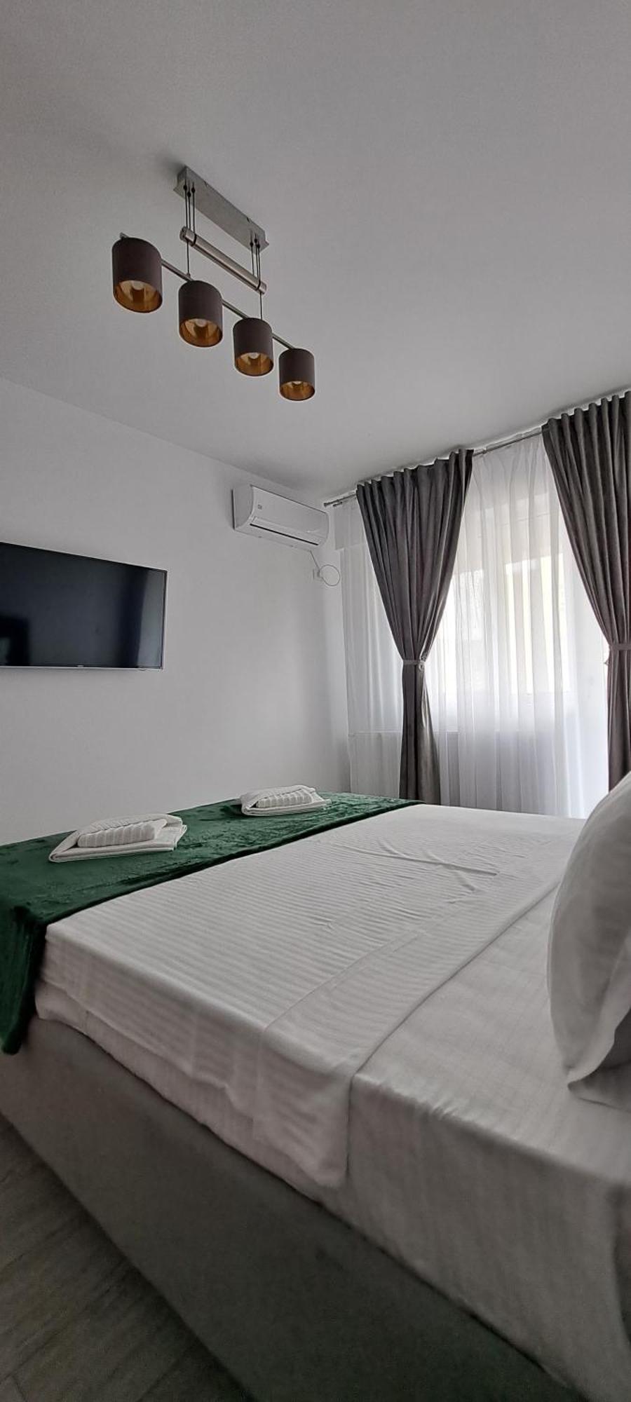 Relax Home Apartment Q Iasi Bagian luar foto