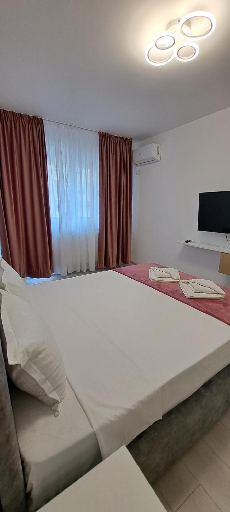 Relax Home Apartment Q Iasi Bagian luar foto