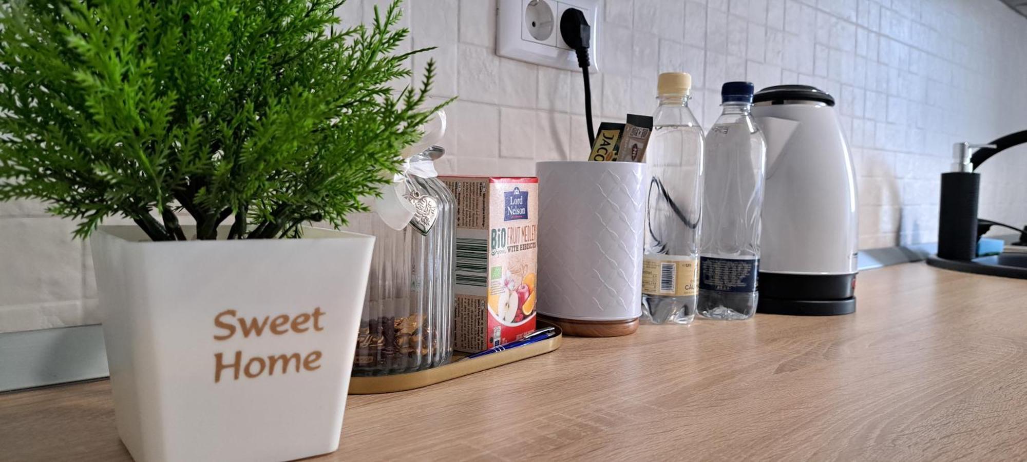 Relax Home Apartment Q Iasi Bagian luar foto
