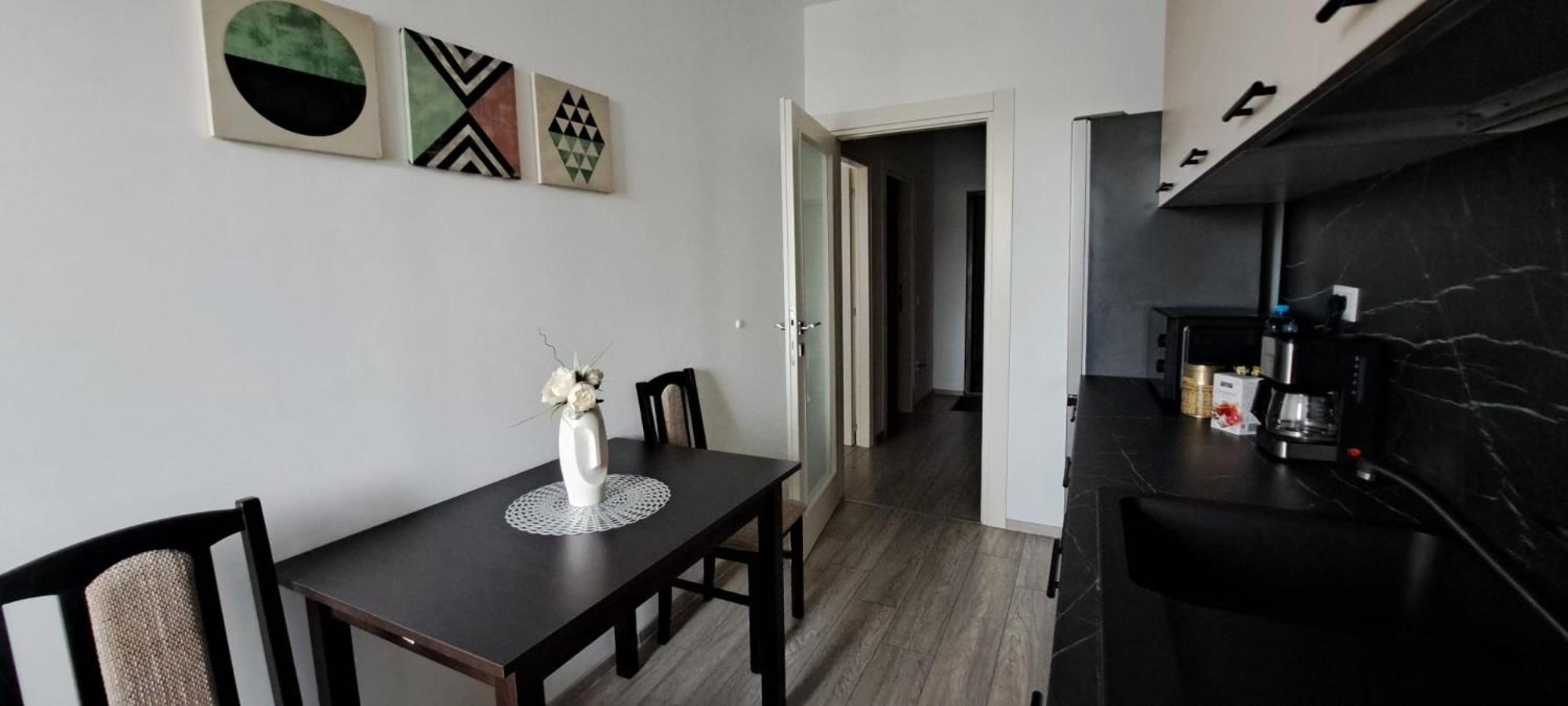 Relax Home Apartment Q Iasi Bagian luar foto